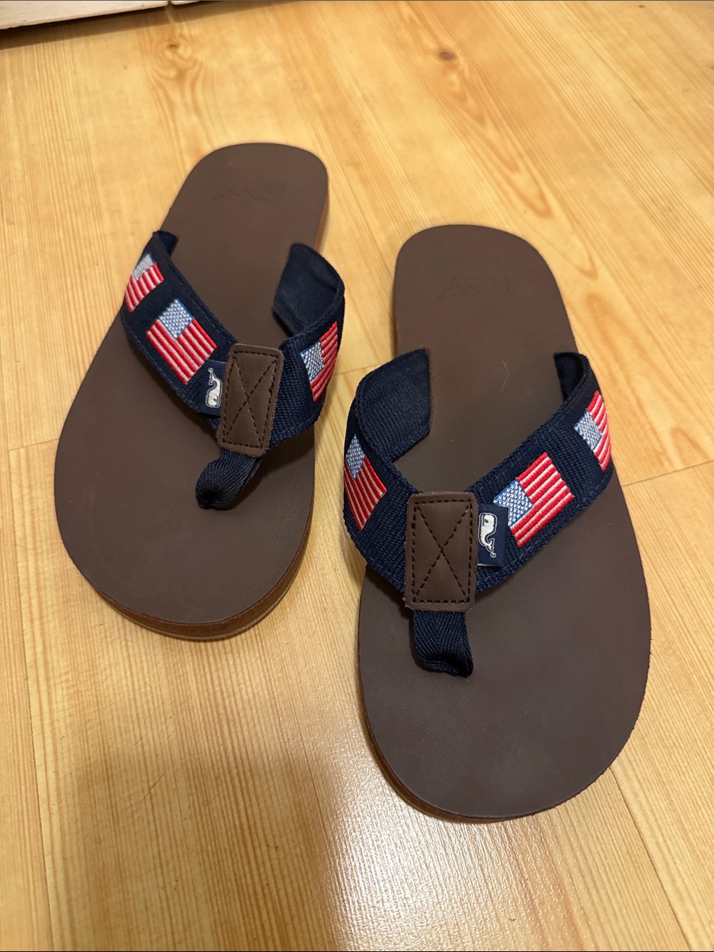Vineyard Vines Navy Brown Flip-Flop Sandals with American Flag Detail